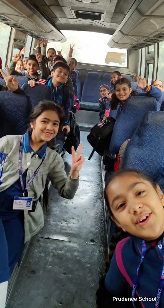 Trip-to-Nehru-Planetarium-Grade-3-n1